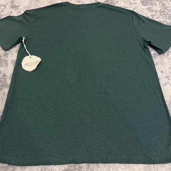 Recycle Threads t-shits Large Green dark color with design. - Picture 4 of 5